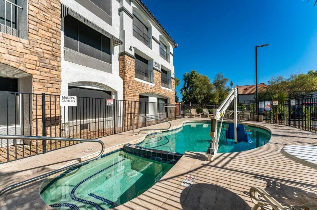 Tempe Studio Apartment TWO Full size BEDS Esterno foto