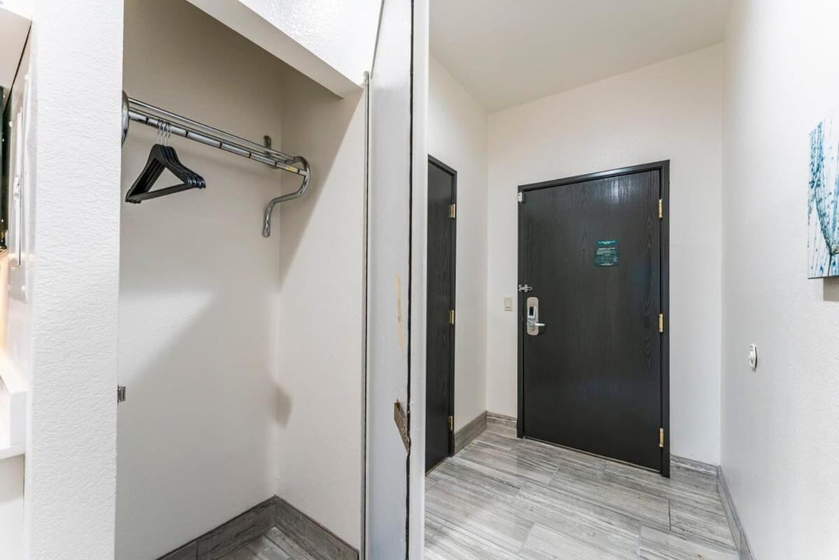 Tempe Studio Apartment TWO Full size BEDS Esterno foto