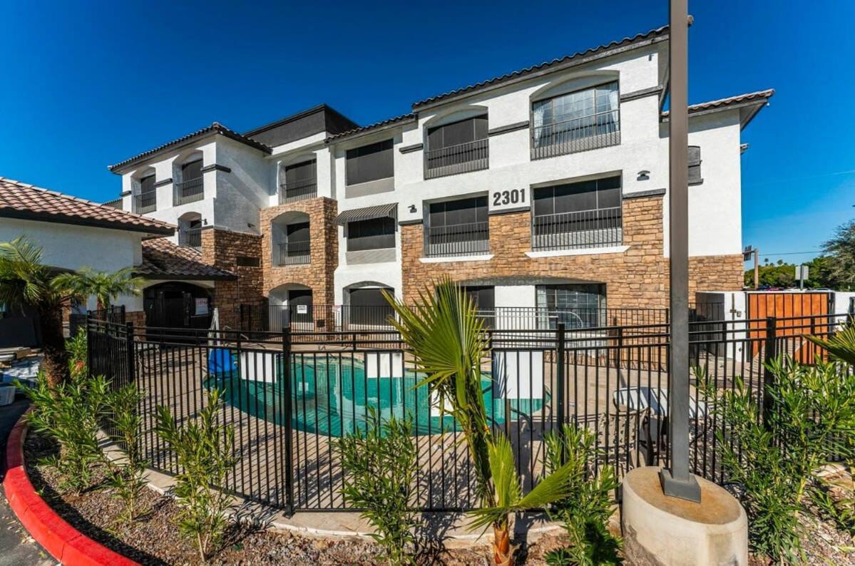 Tempe Studio Apartment TWO Full size BEDS Esterno foto